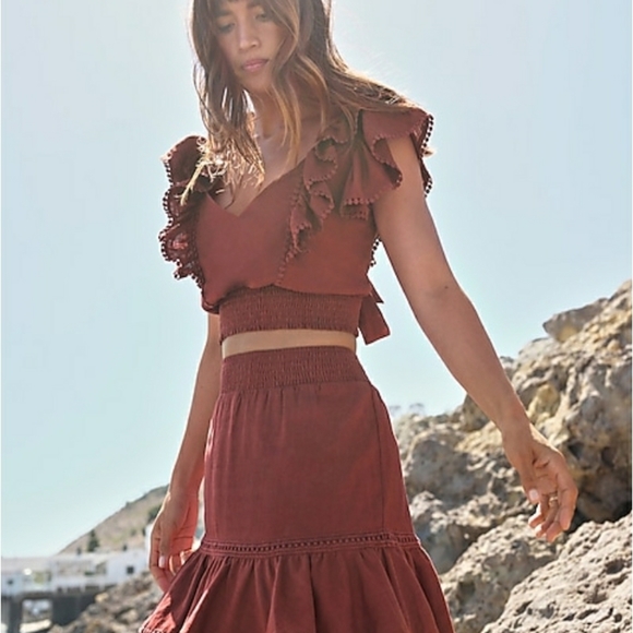 Express Dresses & Skirts - Express High waisted smocked ruffle linen-blend sk